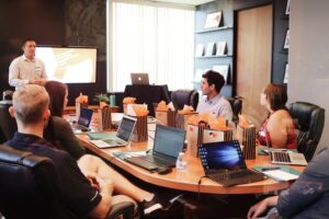 El alto costo de las redes sociales para el aprendizaje, la creatividad y la innovación